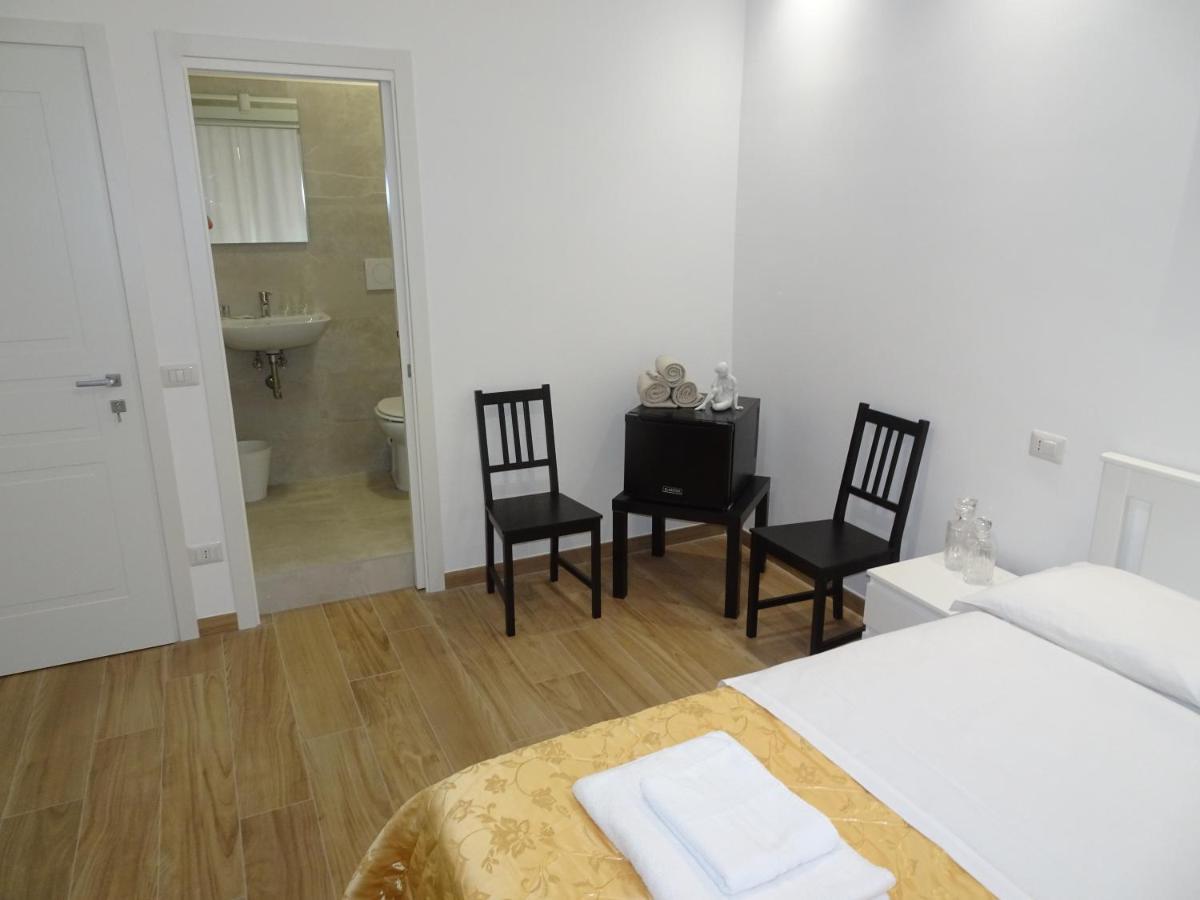 Domus Pascal Bed & Breakfast *