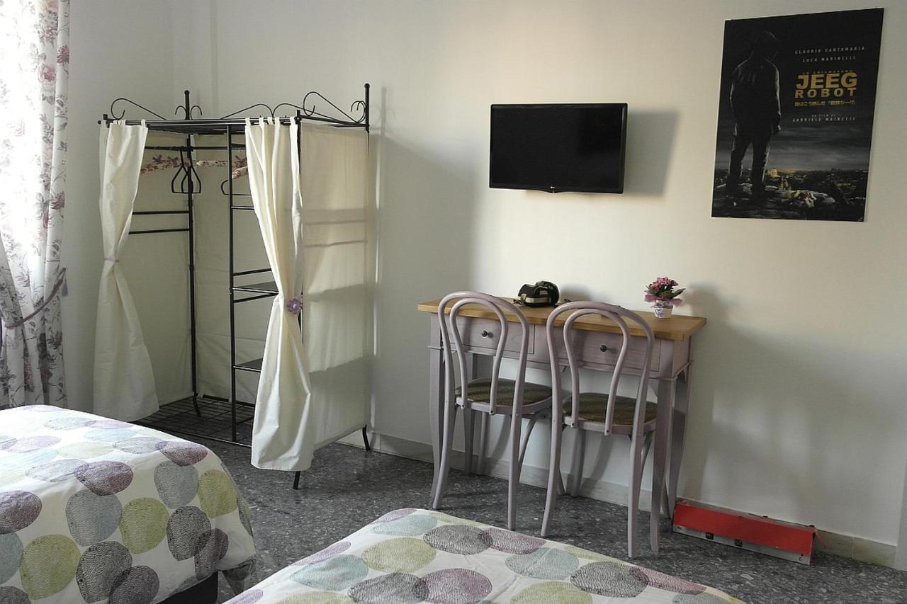 Romantea Bed & Breakfast *