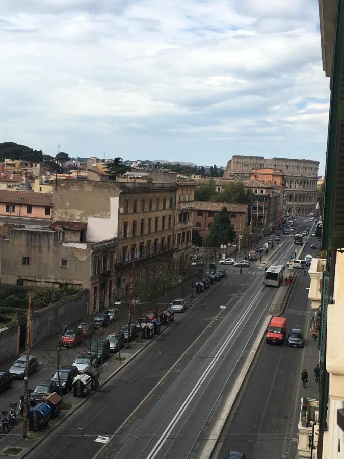 Acomodação com café da manhã  La Finestra Sul Colosseo 1 Roma