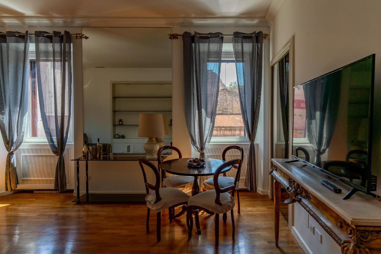 P-rooms & Collection Rome