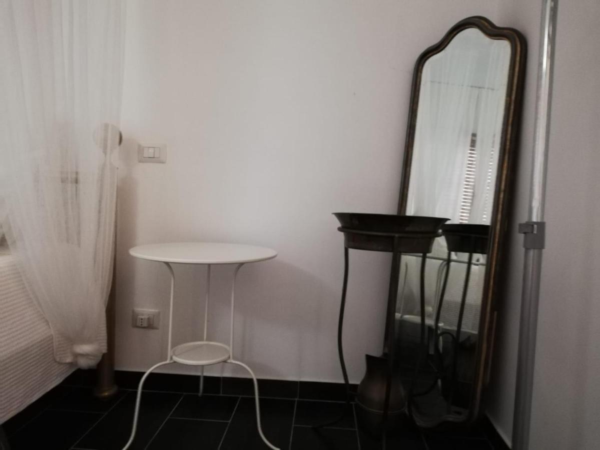 Style Di Elisabetta Notari *