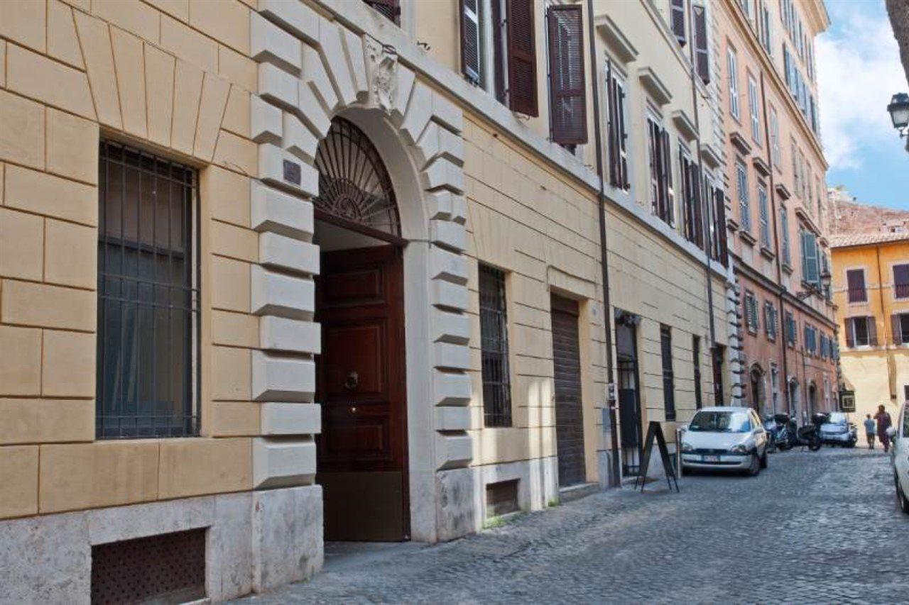 Le Clarisse Pantheon 3* Roma