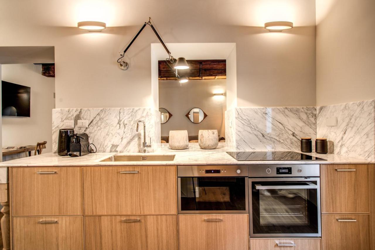 Apartment Febo Decharm Rome