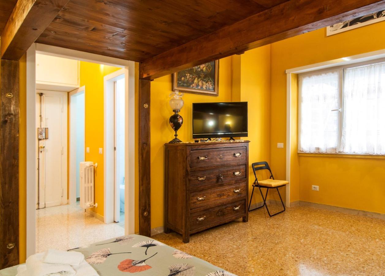 Wood Easy Flat Appartamento