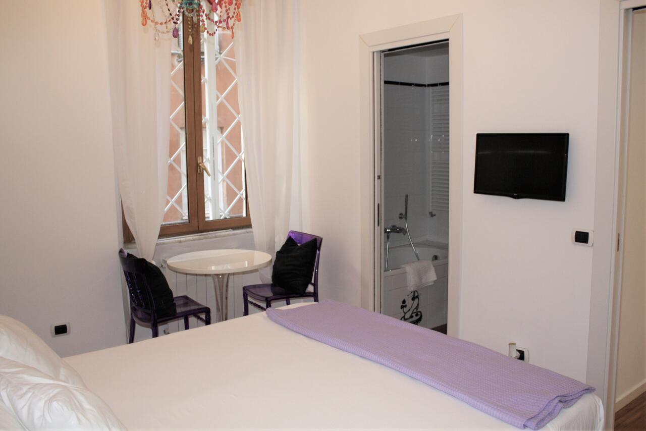 Domus Caecilia - Via Cola Di Rienzo Apartment *
