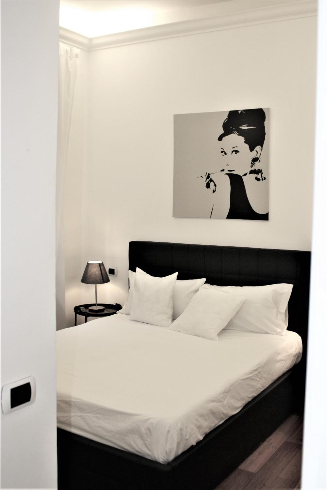 Domus Caecilia - Via Cola Di Rienzo Apartment