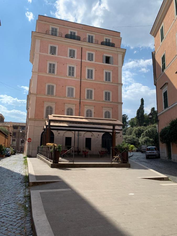 Palatino 2 * Roma