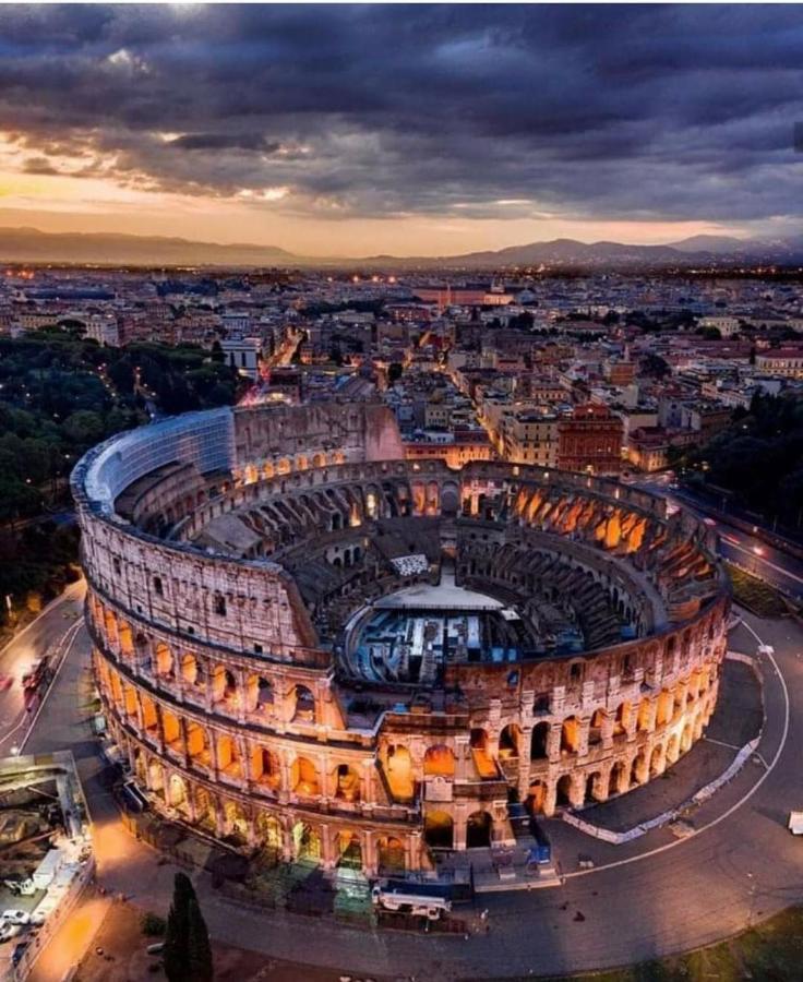 Pelizzi Apartment, 5 Persone, 2 Camere, Balcone, Cinecitta * Rome