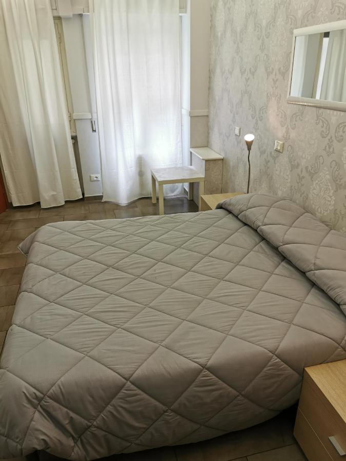 Couette-café Piramide Rome