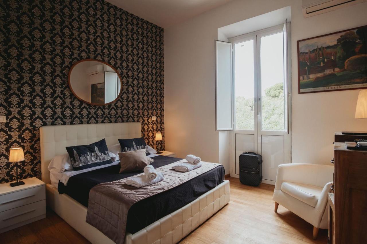 Rhome Colosseum Business Collection Guest house