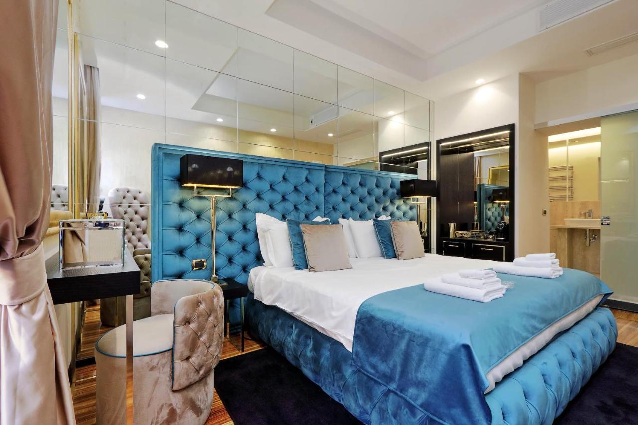 Trevi Diamond Luxury Suites & Jacuzzi Guest house