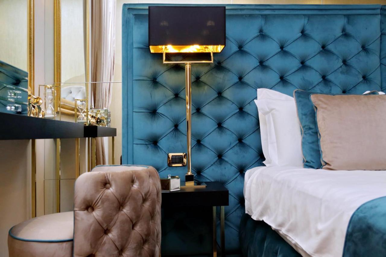 Guest house Trevi Diamond Luxury Suites & Jacuzzi *