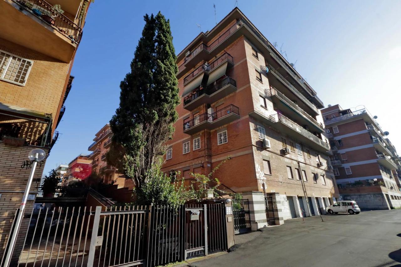 Magliana Apartment *