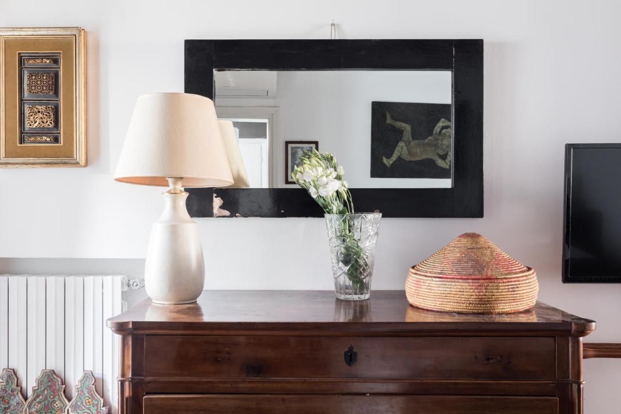 Classic And Chic In Trastevere