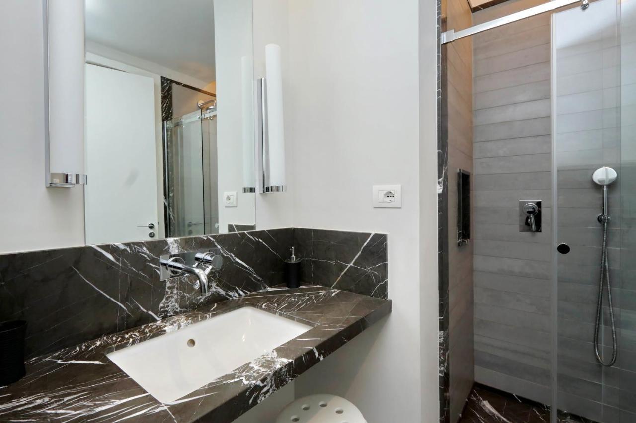 Apartamento Romance Al Colosseo 2 *