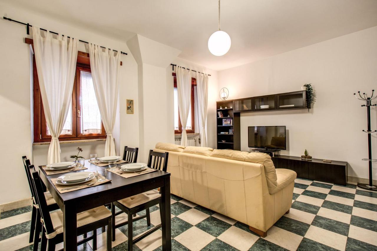 Popolo - Lovely * Rome