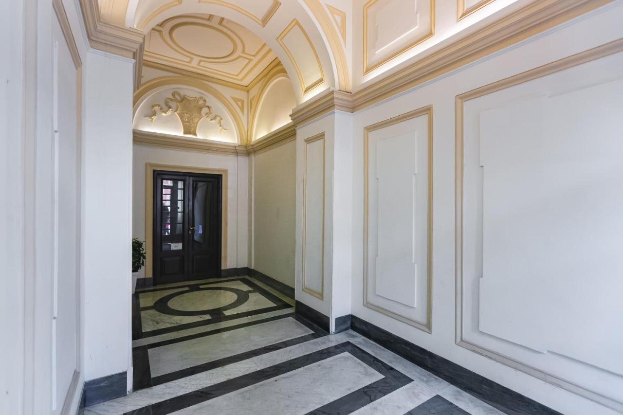 Luxury Trevi Fountain - Your Italian Holidays Apartment Rome