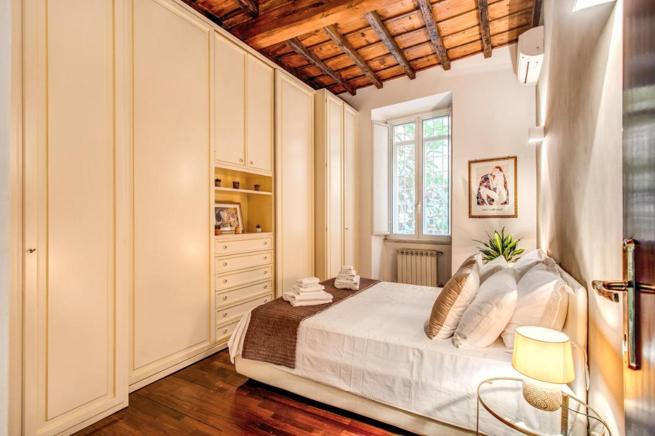 Apartment Fresh House Cavour Rome
