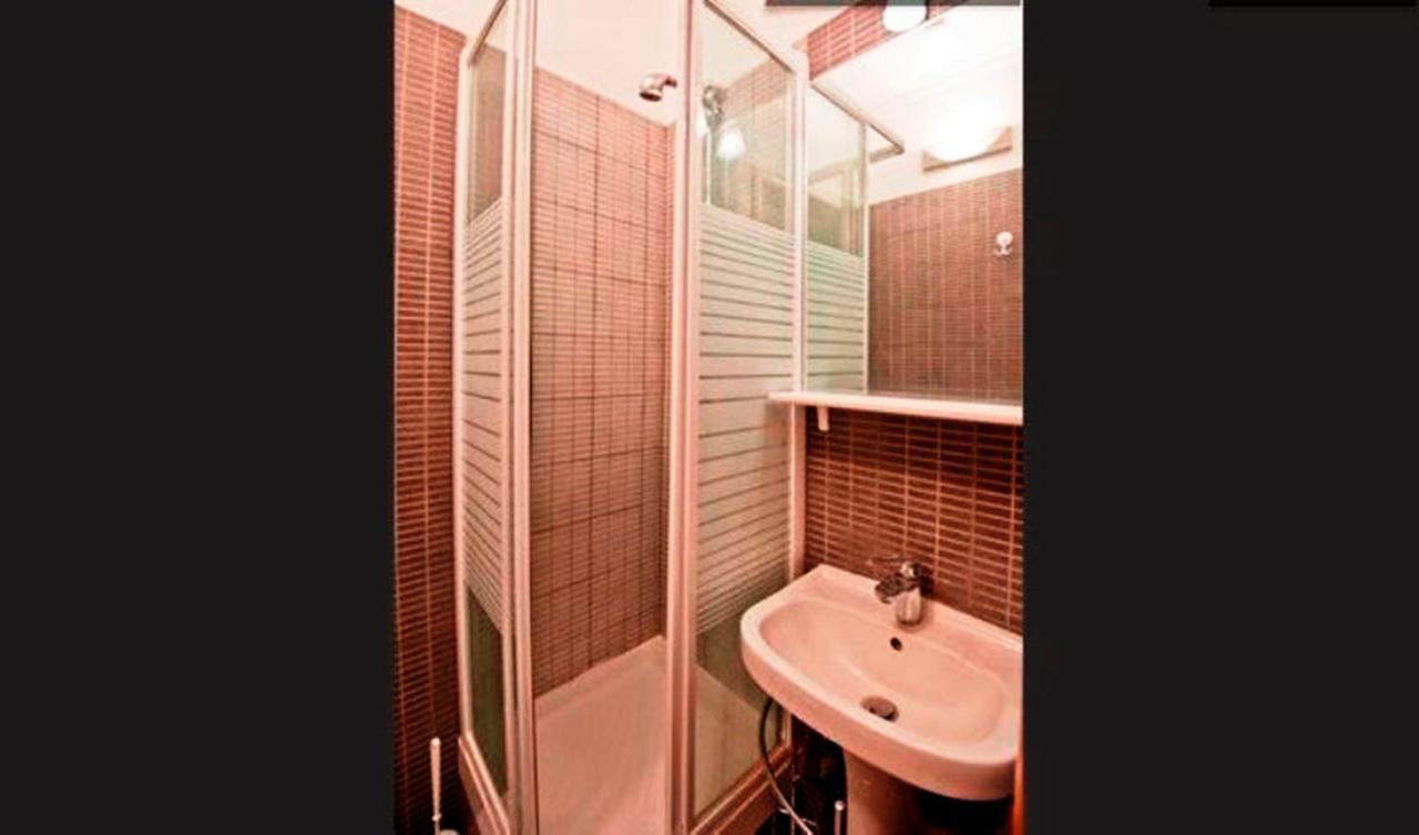 Julias Domus , Angels Suite, Metro C Appartement