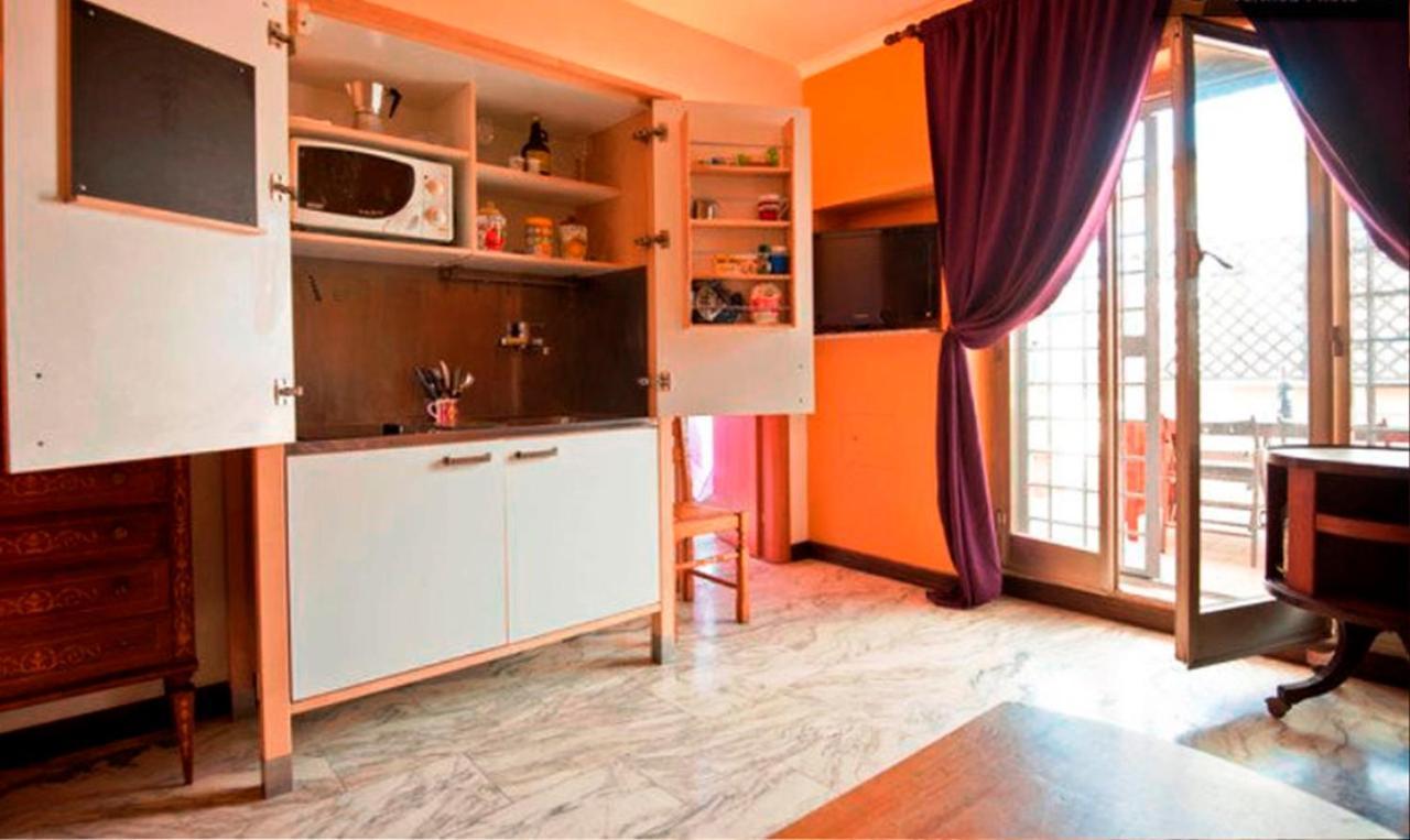 Julias Domus , Angels Suite, Metro C Appartement *