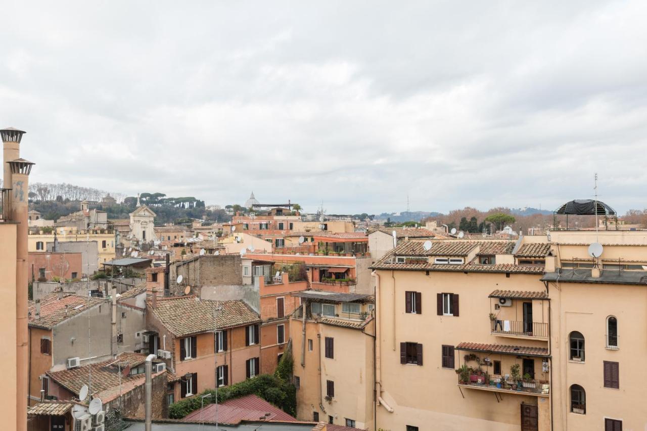 Apartment Amazing Penthouse With Private Terrace In Trastevere *