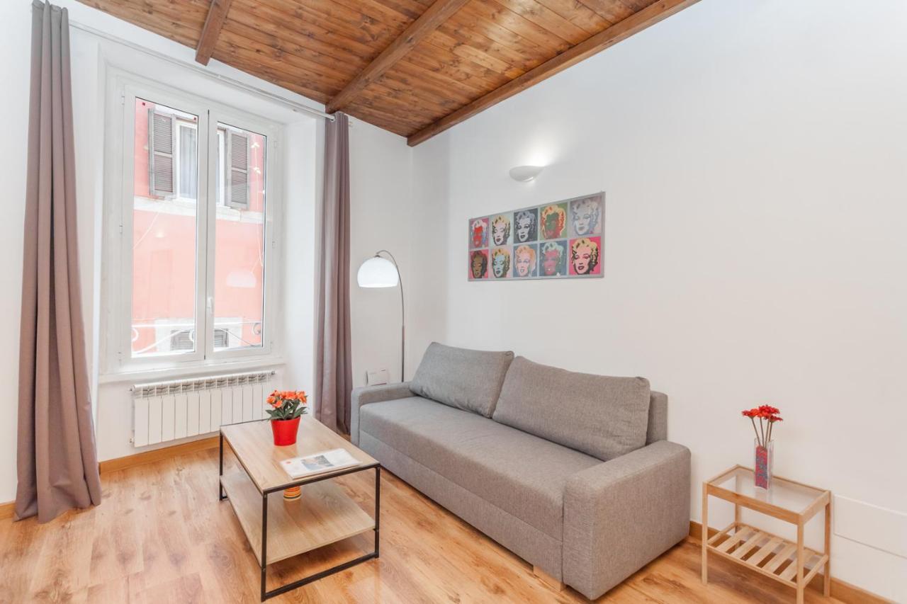 Apartment Balestrari Palace Rome