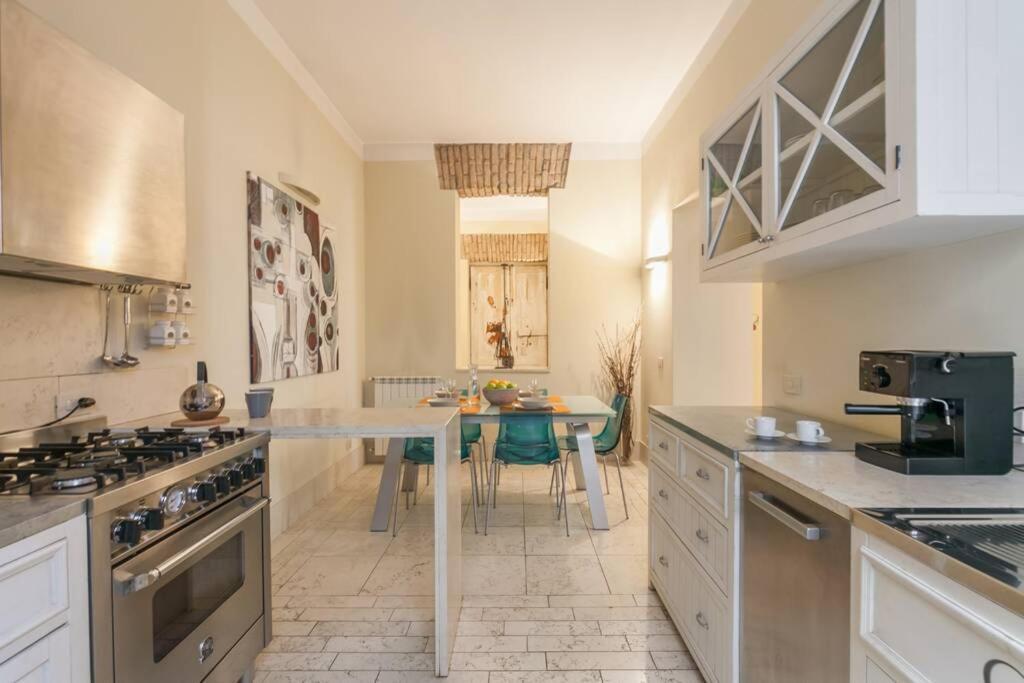 Chiara's Cove - Vaticano Appartement *