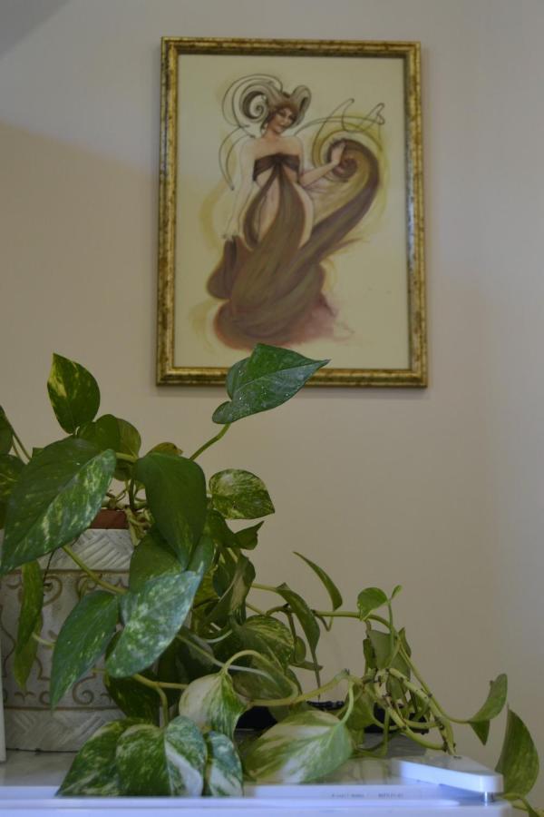 Le Tre Sorelle A Testaccio Rome