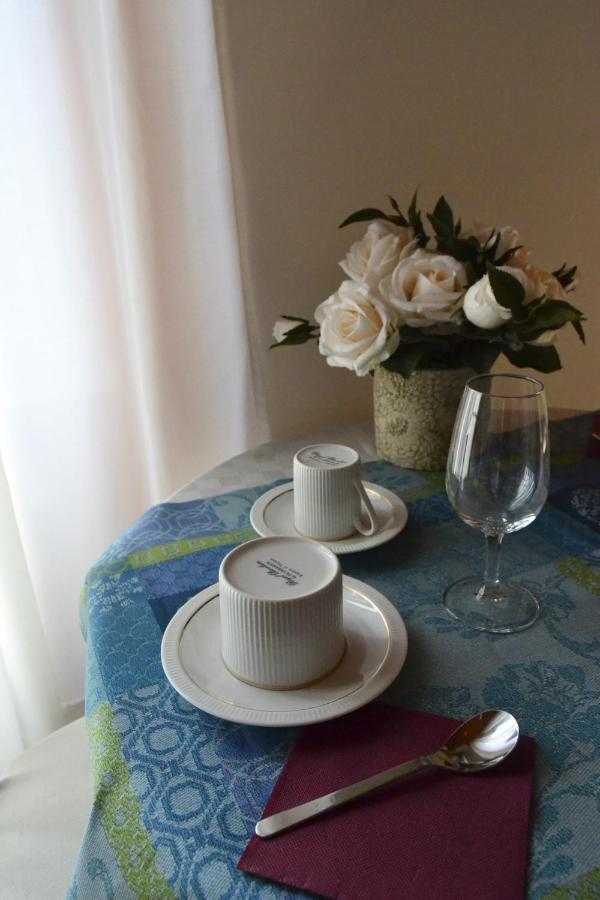 Le Tre Sorelle A Testaccio * Rome