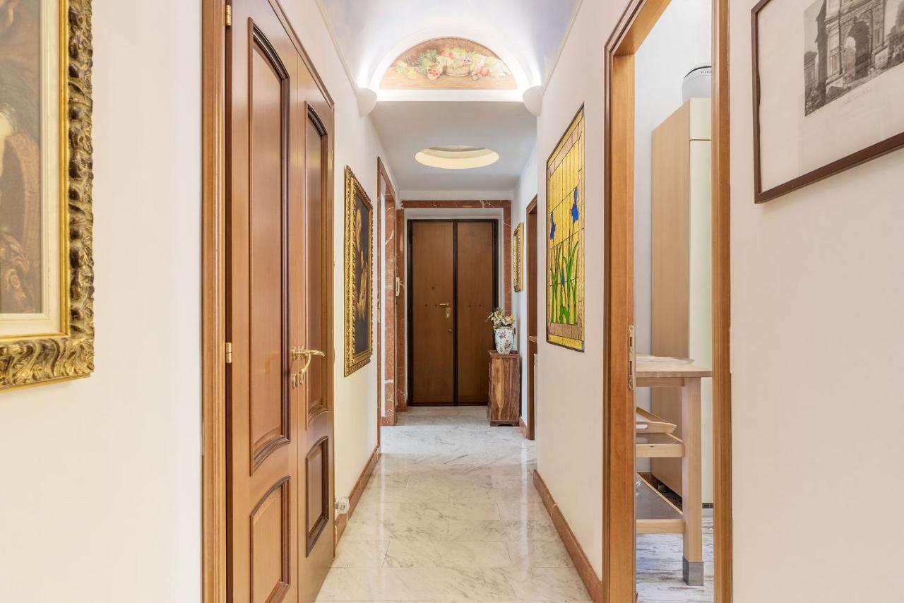Piazza Vittorio Exclusive Apartment