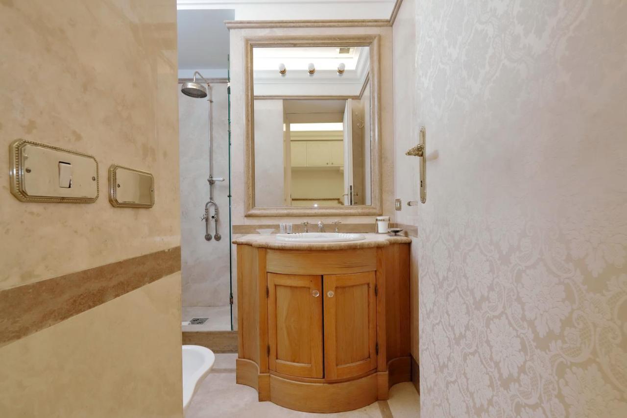 Elegant Nearby Trevi Fountain Apartamento Roma