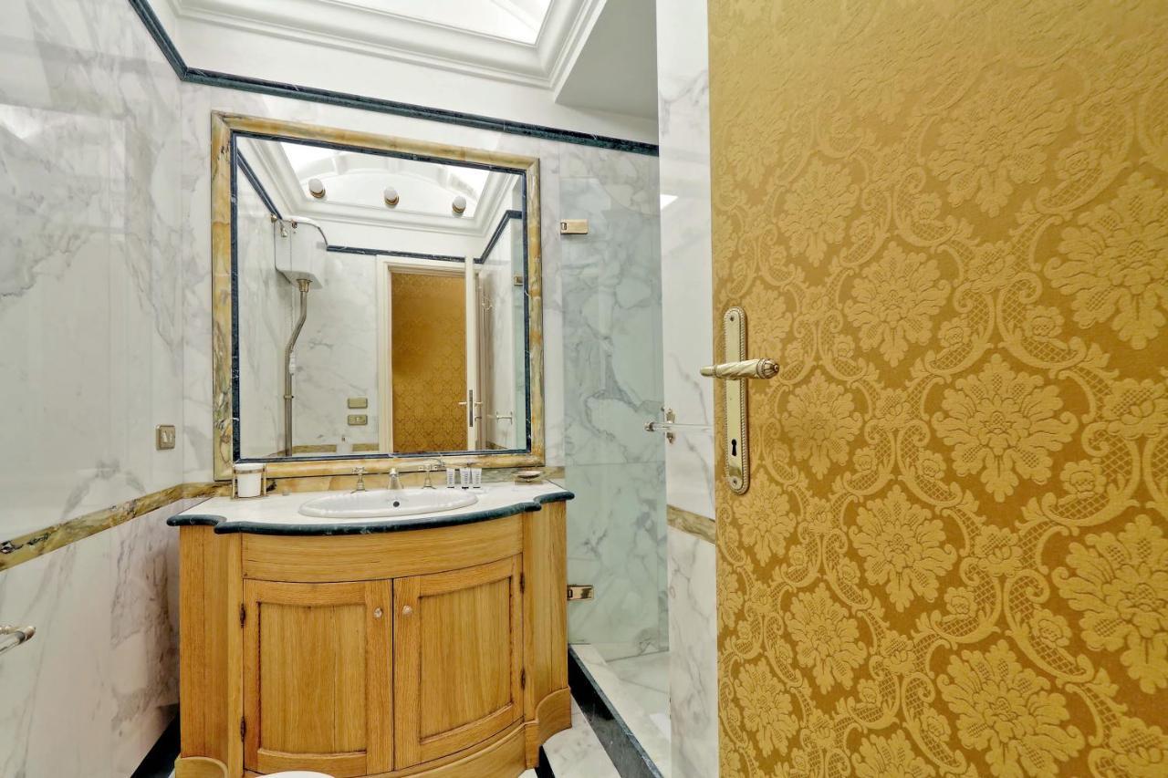 Apartamento Elegant Nearby Trevi Fountain *