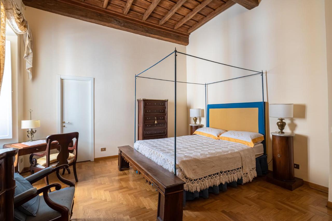 Appartement Roman Holiday For 6 By Piazza Navona