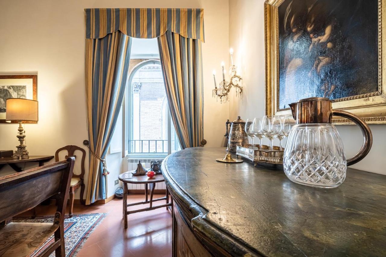 Appartement Roman Holiday For 6 By Piazza Navona *
