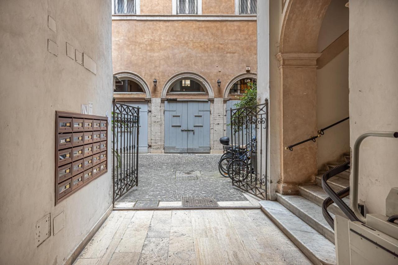 Appartement Roman Holiday For 6 By Piazza Navona