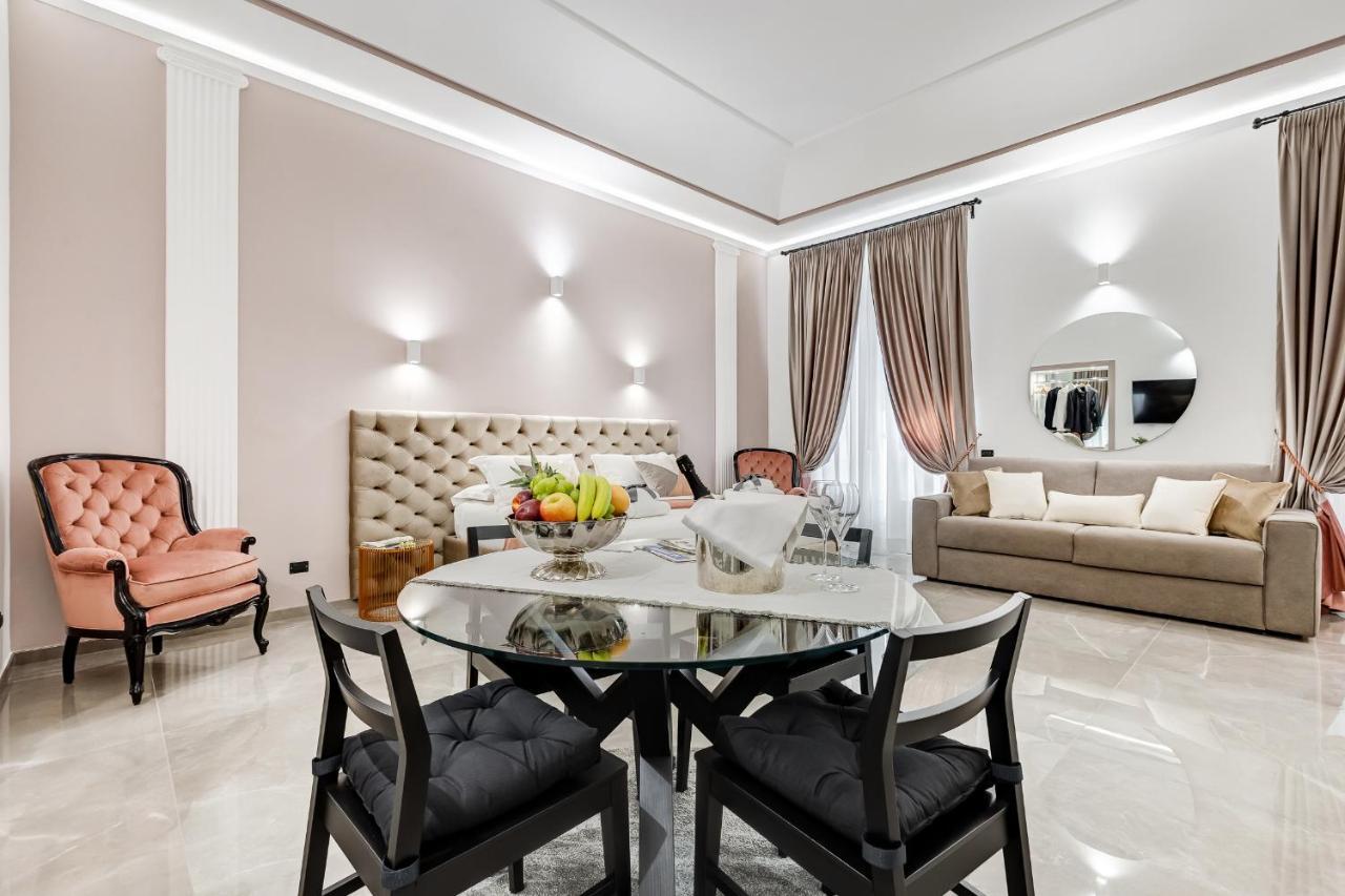 Unoseitre - Luxury & * Roma