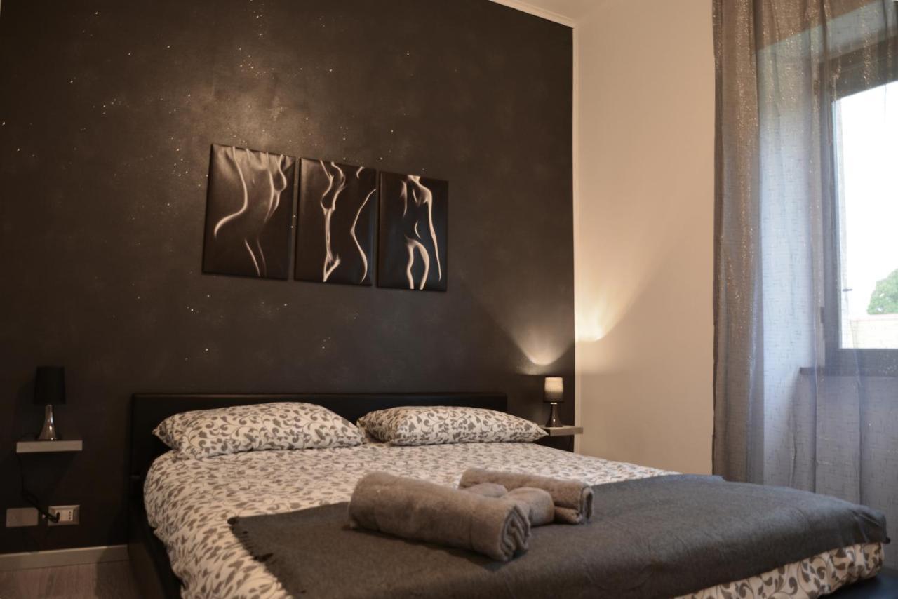 Sunny Sexy Grey & Cool Blue Appartement *