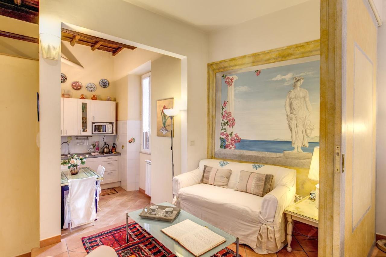 Monti Romantic Sunshine Maisonette Apartment Rome