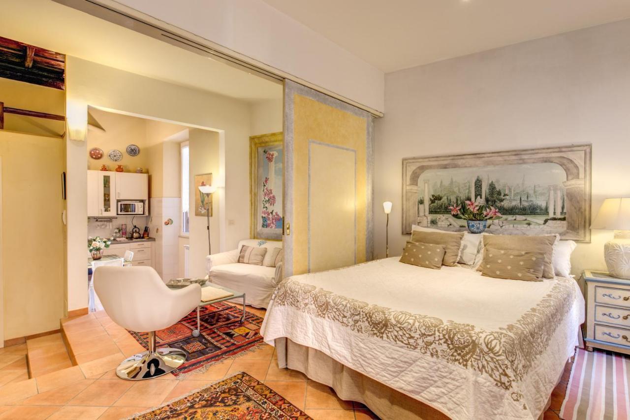 Monti Romantic Sunshine Maisonette Apartment Rome