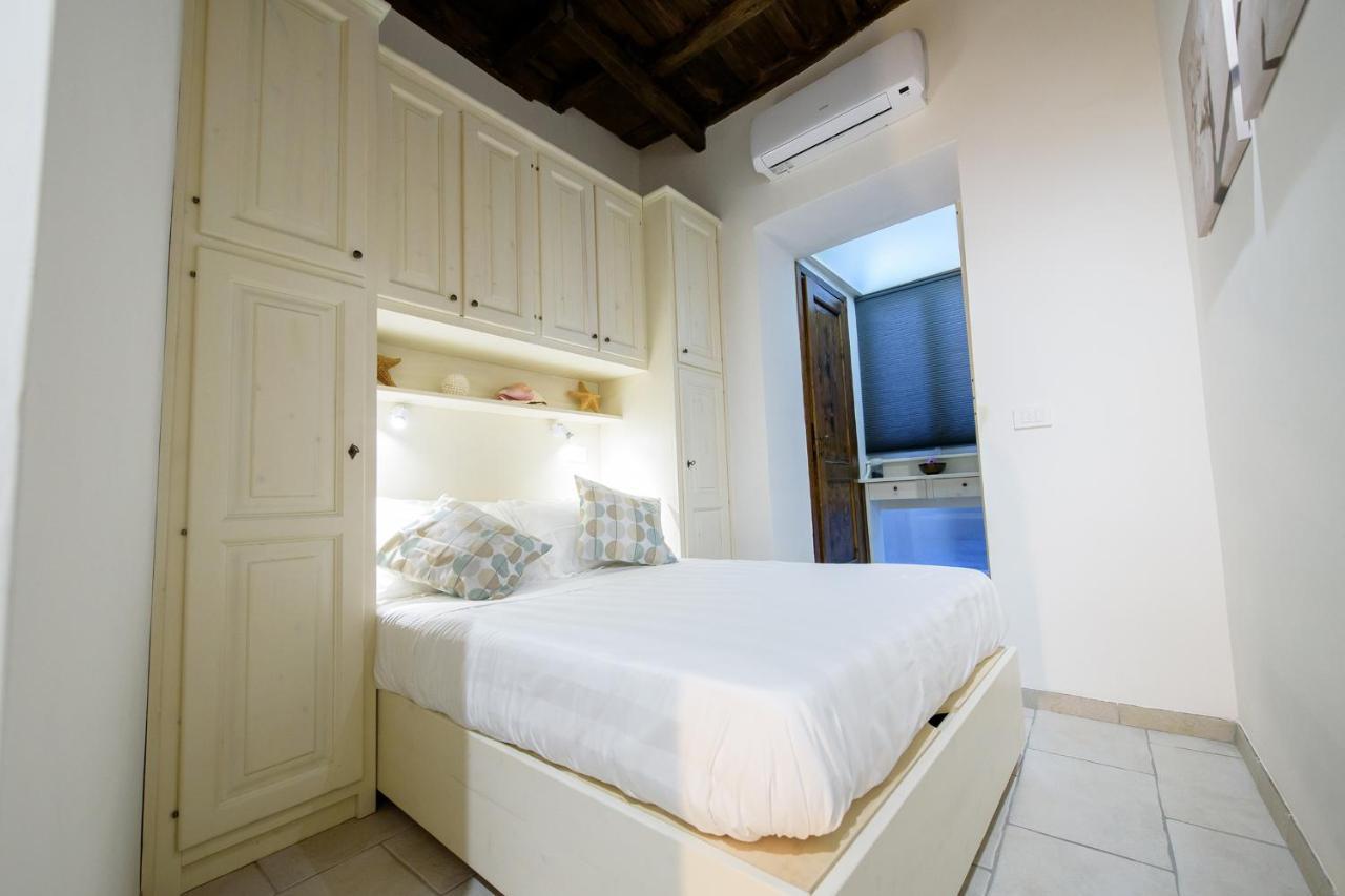 New Navona Elegant Appartement *
