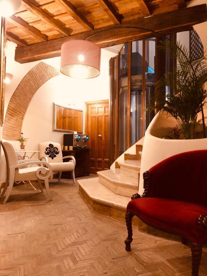 Castle Of Glamour Xvi Century Luxury 4* Rome