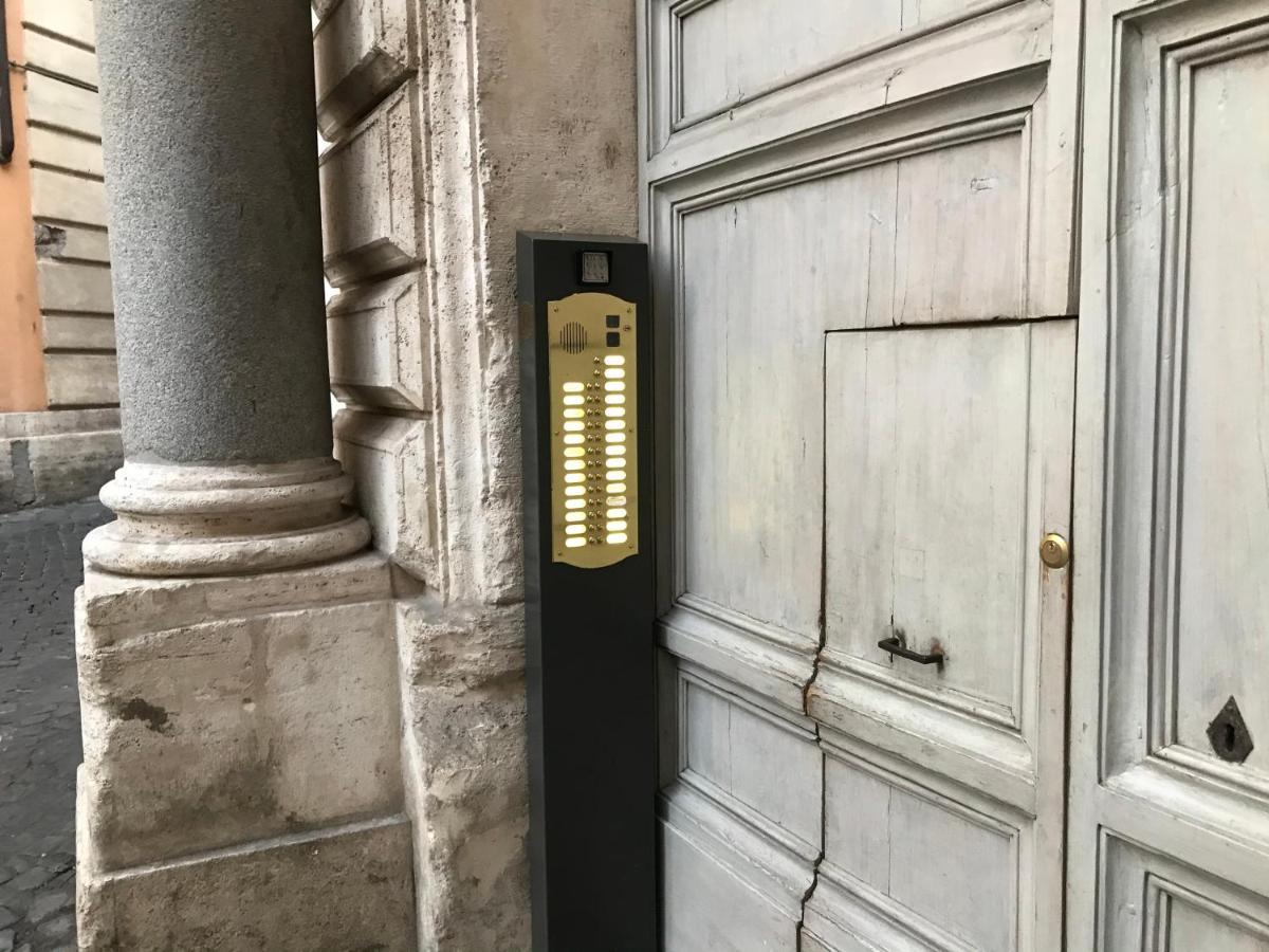 Navona Loft-robi