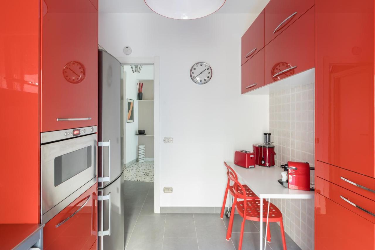 Amoretti Apartment, 6 Persone, 3 Camere, 2 Bagni, Balcone, Wi-fi, Metro B Monti Tiburtini Rome