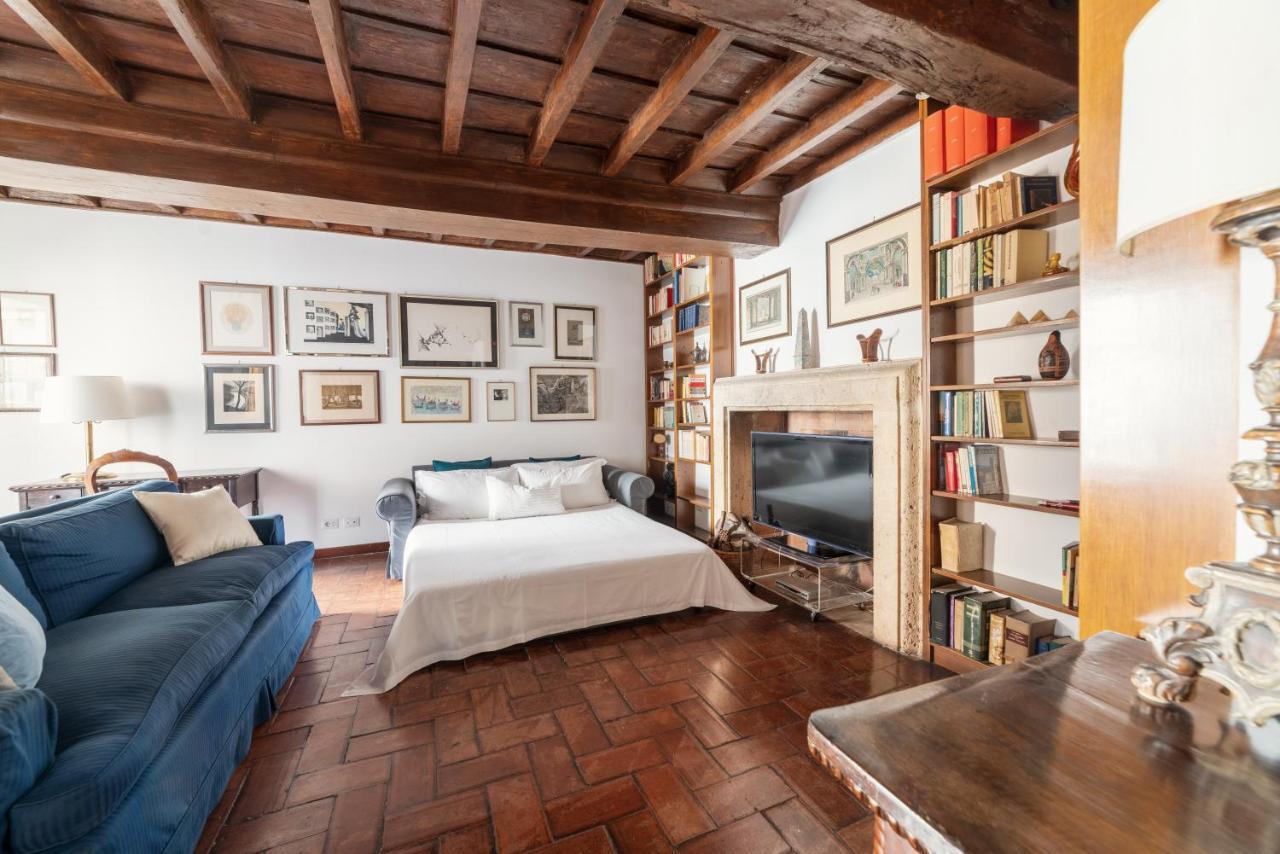 Domus Quiritum Charming, D'epoca A Campo De' Fiori Appartement *