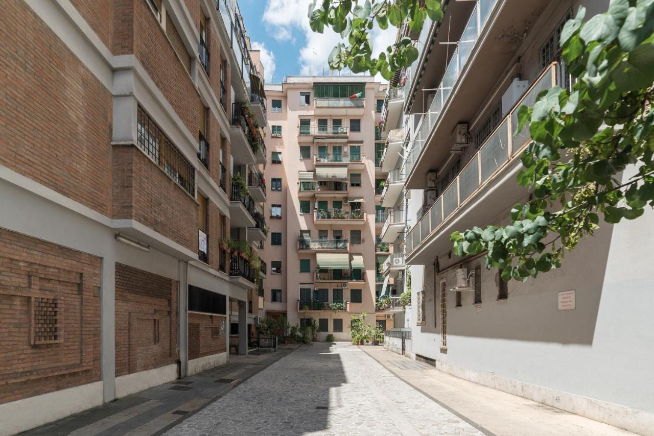San Giovanni With Balcony Apartment *