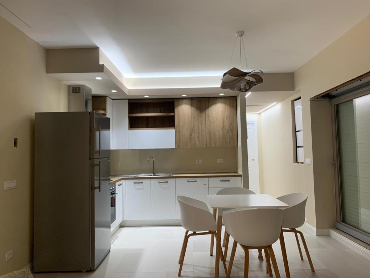 Penthouse Aureliana Attico Con Piscina A Apartment