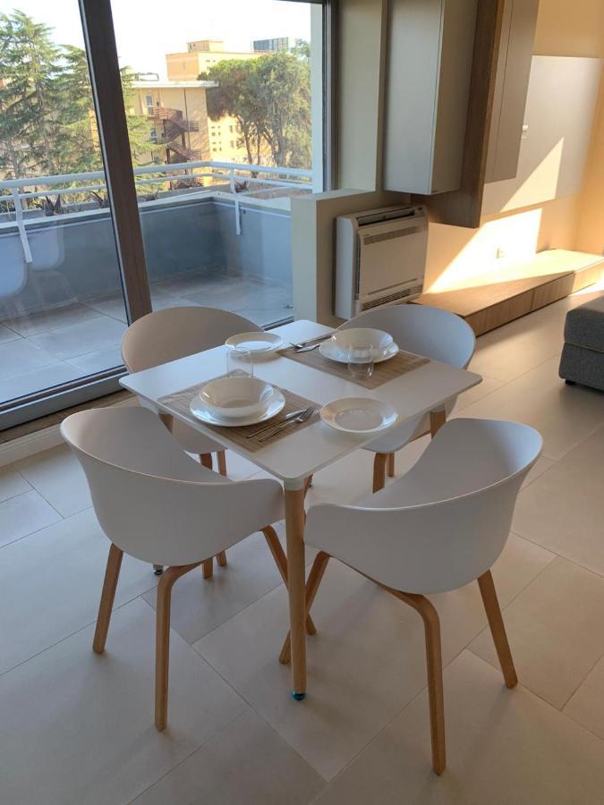 Apartment Penthouse Aureliana Attico Con Piscina A Rome