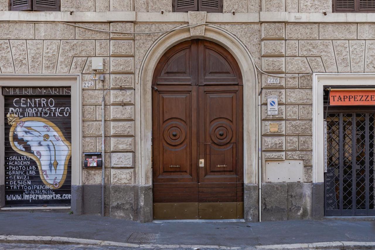 Appartement Classic Near The Colosseum *
