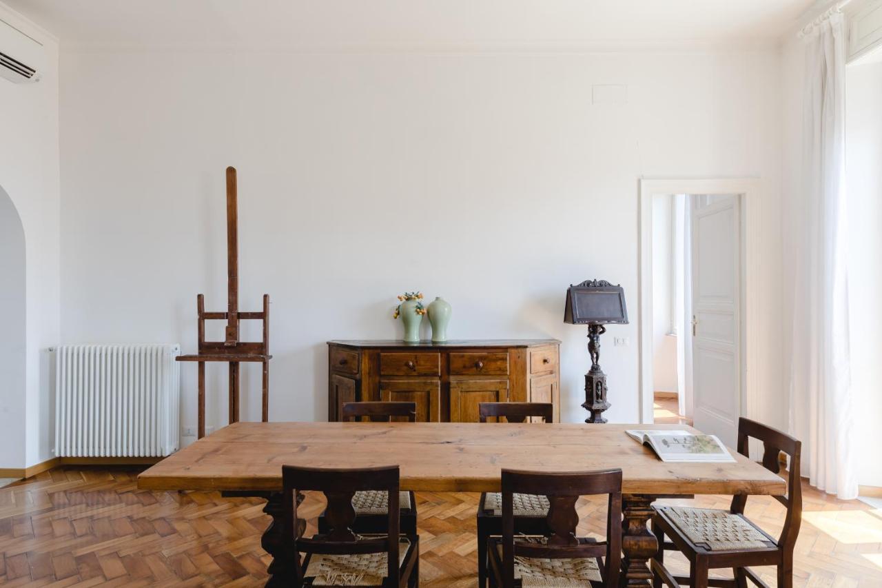 Elegante E Classico Attico Con Terrazzo Privato Vicino Al Vaticano Apartment Rome