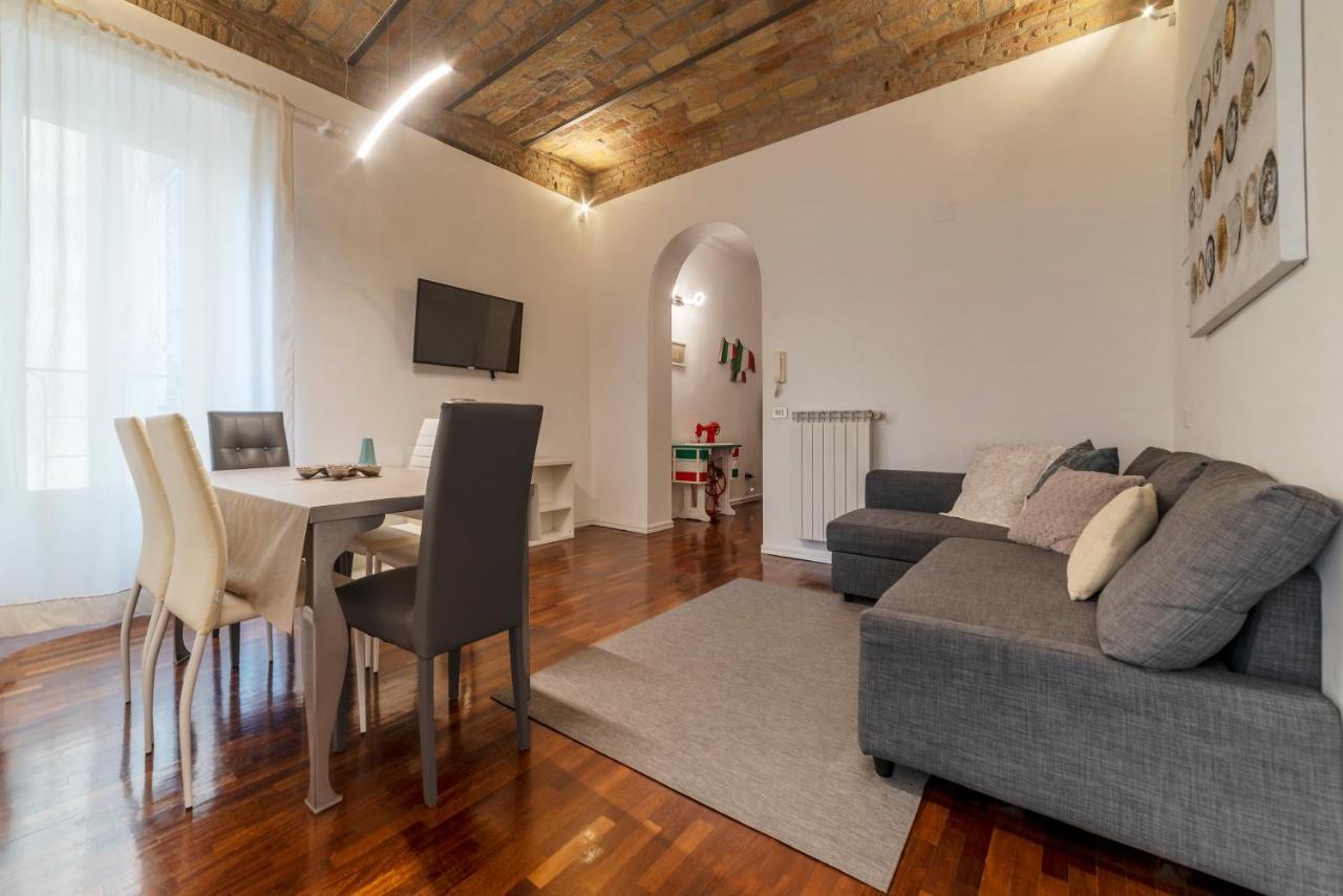 Apartment Fontana Di Trevi Design